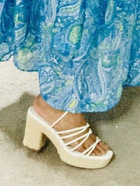 NWOT H&M White Strappy Espadrille Block Heel Sandals